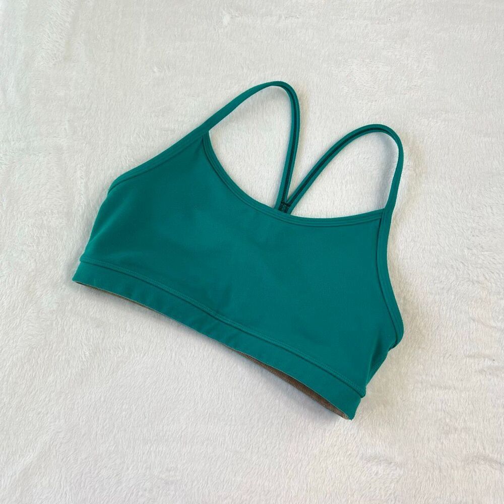 Lululemon Green Flow Y Sports Bra 4 Women Athletic